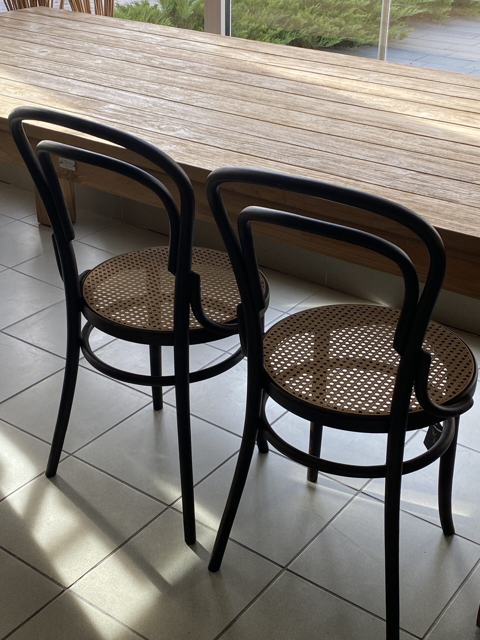 Krzesło Thonet 14: ikona designu, która przetrwała pokolenia