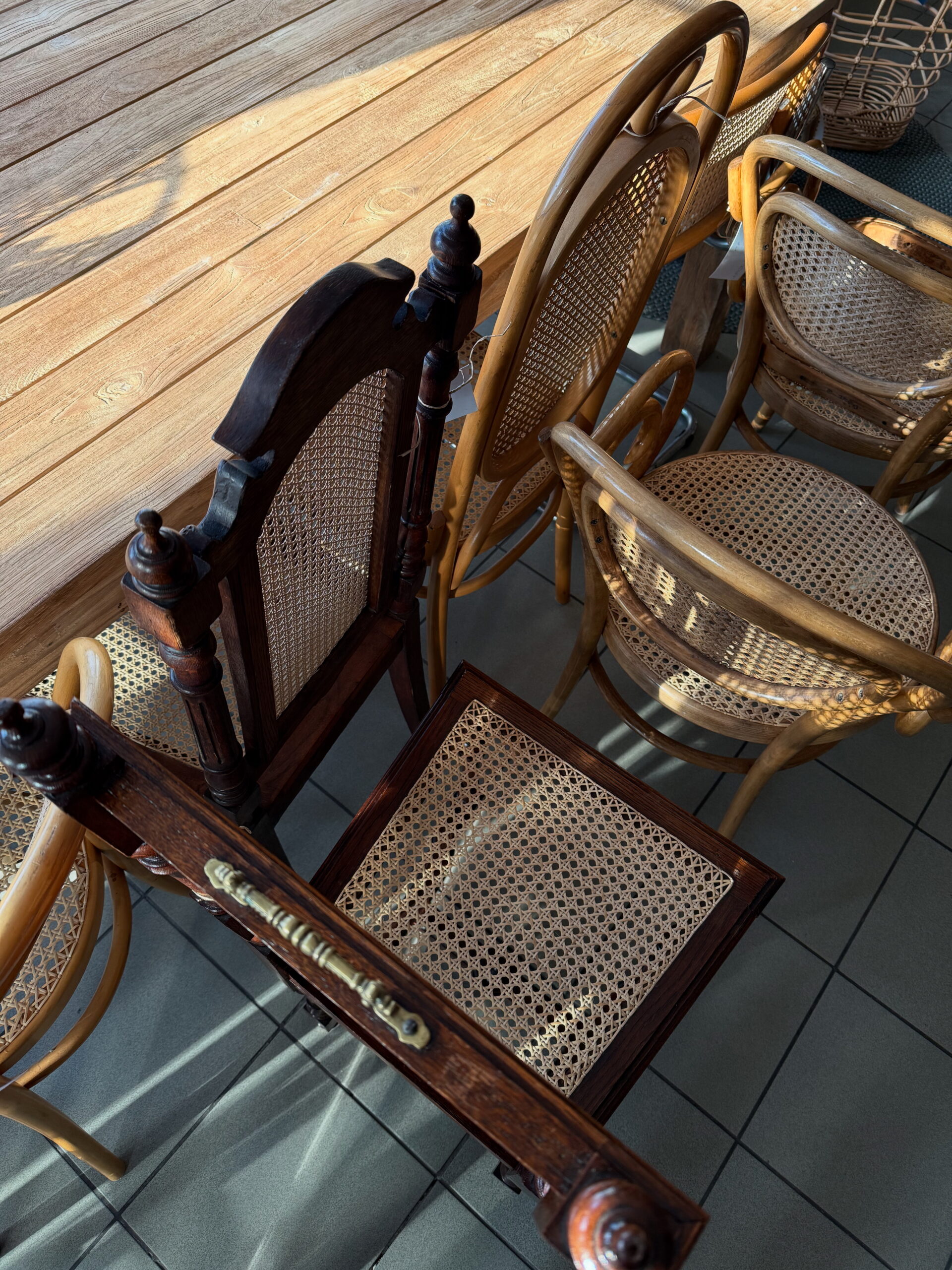 Jak nauczyć się „czytać” wzory w designie?