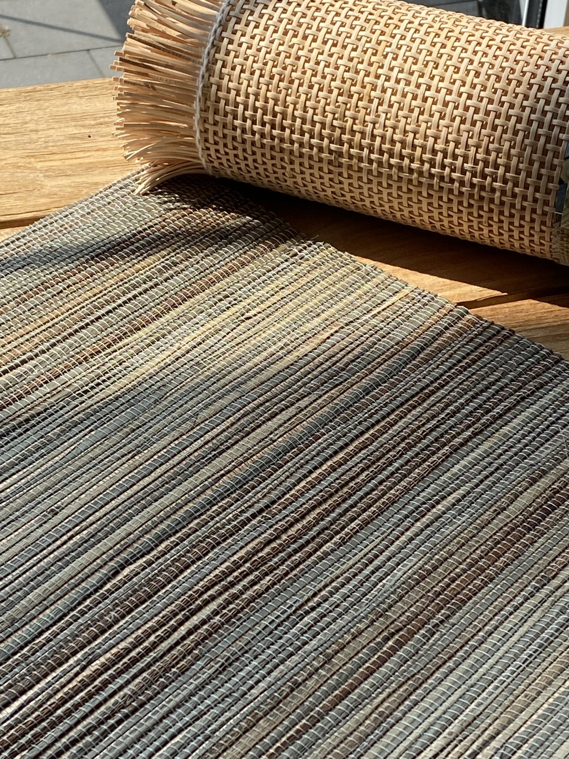 Tapety, które w świetle dnia zmieniają ton