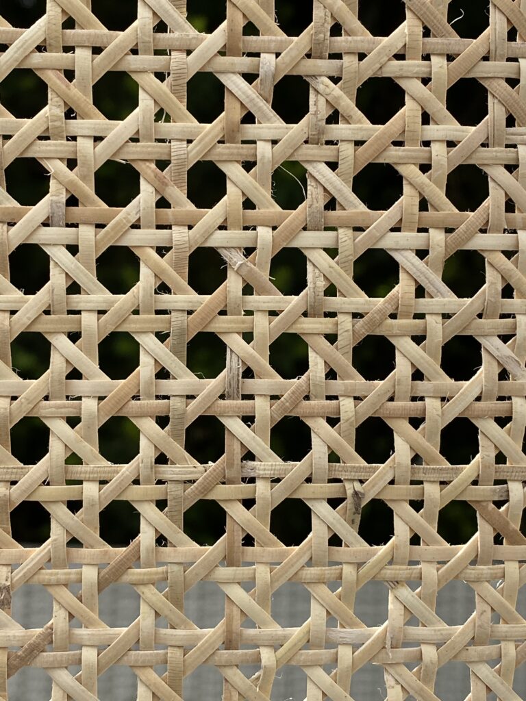 zbliżenie na ośmiokątną plecionkę wiedeńską z kolekcji GABA 2