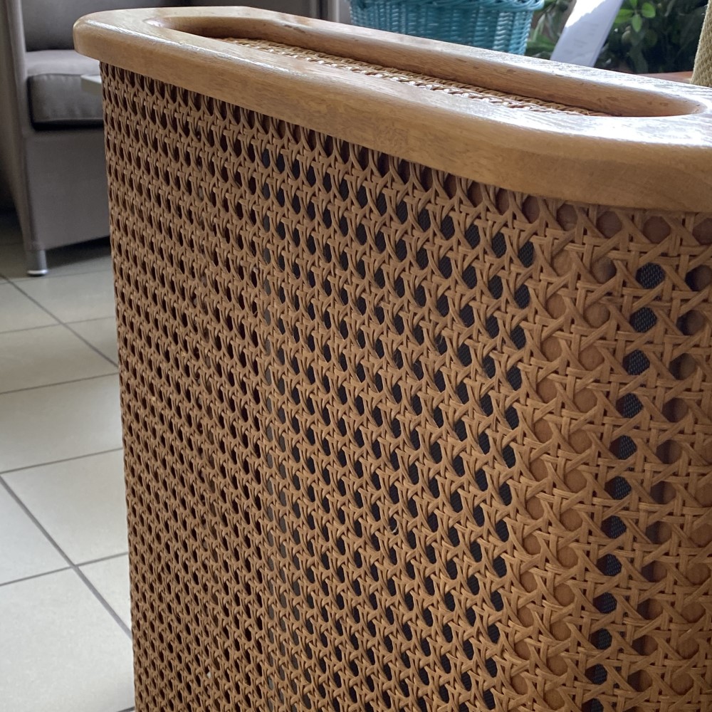 **Osłona, która dekoruje