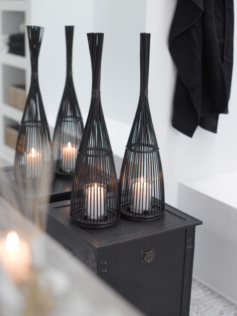 dekoracyjne lampiony z patyków rattanowych w kolorze czarnym