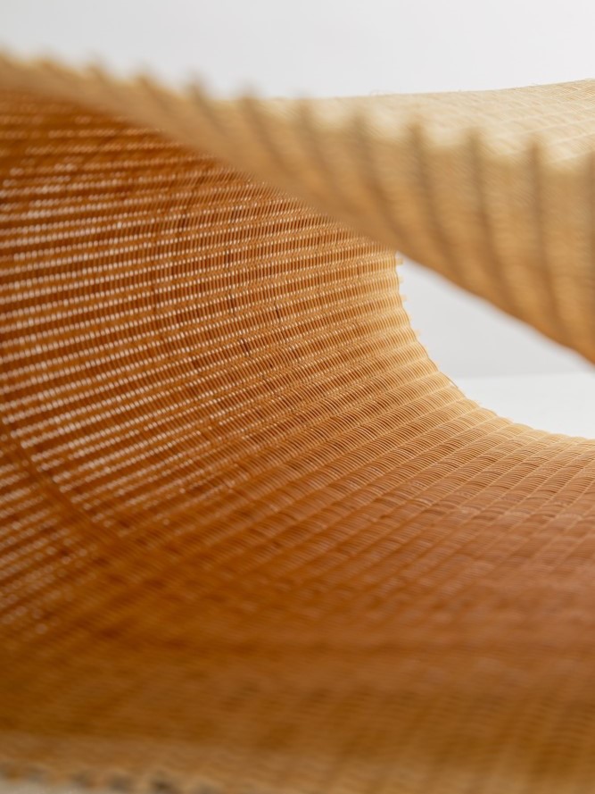 Plecionka rattanowa z kolekcji TEXTURY Atelier GABA 2, kolor miodowy